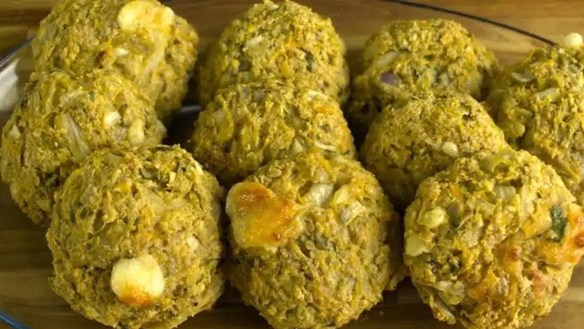 Receita Fácil Bolinho de Legumes Que Fica Pronto em Minutos!
